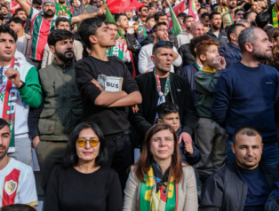 Eş Başkan Bucak, Amedspor maçını izledi