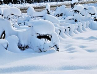 Ağrı’da olumsuz hava koşulları nedeniyle eğitime bir gün ara verildi Ağrı’da olumsuz hava koşulları nedeniyle eğitime bir gün ara verildi