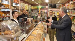 Başkan Gürel, iftar öncesi esnaf ziyaretinde bulundu