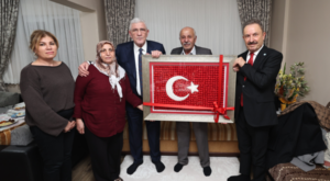 Dervişoğlu, şehit Dolapci’nin ailesiyle birlikte iftar yaptı