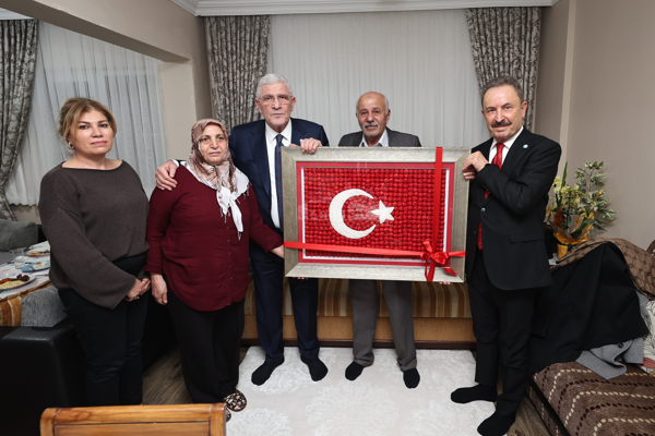 Dervişoğlu, şehit Dolapci’nin ailesiyle birlikte iftar yaptı