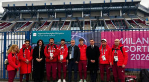 Bakan Bak: Milyonların kalbinin sizinle attığını unutmayın Bakan Bak: Milyonların kalbinin sizinle attığını unutmayın