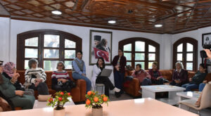 Kepez’de kadınlara yönelik “Öfke ve Stres Yönetimi” eğitimi verildi Kepez’de kadınlara yönelik “Öfke ve Stres Yönetimi” eğitimi verildi