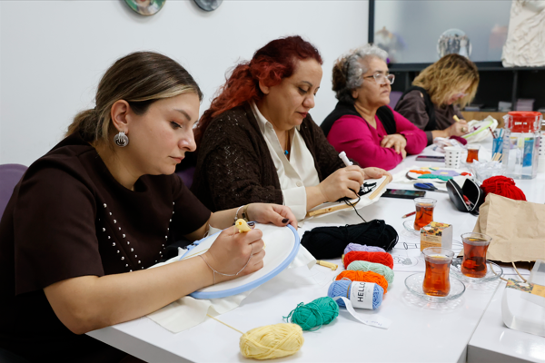 Kadın Danışma Merkezi’nde “Punch Atölyesi” düzenlendi Kadın Danışma Merkezi’nde “Punch Atölyesi” düzenlendi