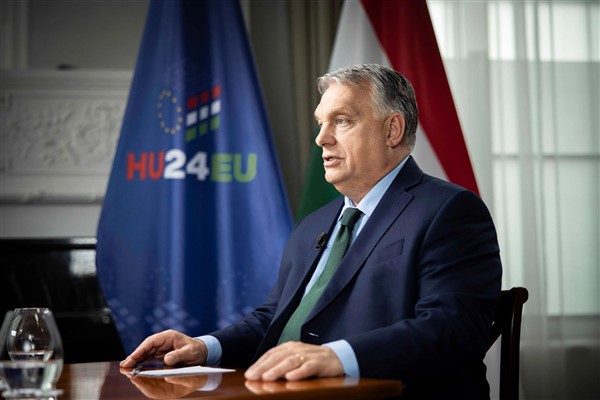 Orban: Zelenski’den Dostluk petrol boru hattını derhal çalıştırmasını rica ediyorum Orban: Zelenski’den Dostluk petrol boru hattını derhal çalıştırmasını rica ediyorum