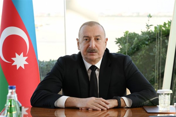 Aliyev, Pakistan İslam Cumhuriyeti Başbakanı Şerif ile telefonda görüştü Aliyev, Pakistan İslam Cumhuriyeti Başbakanı Şerif ile telefonda görüştü
