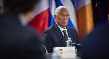 AB ile Avustralya arasında serbest ticaret ve savunma ortaklığı