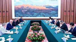 Wang, Starmer’in Ulusal Güvenlik Danışmanı Powell ile bir araya geldi