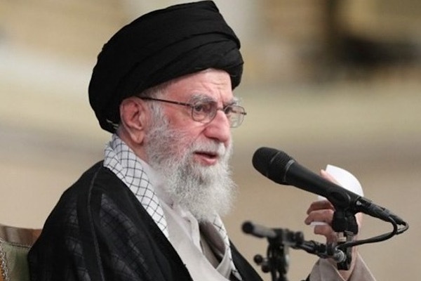 İran’ın Dini Lideri Hamaney’in cenaze töreni ertelendi