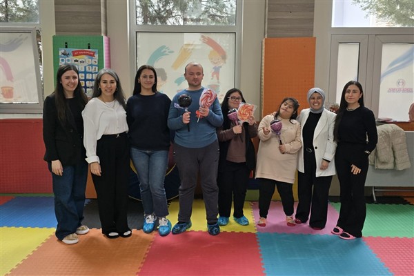 Menderes’te down sendromlu bireylere yönelik etkinlik Menderes’te down sendromlu bireylere yönelik etkinlik