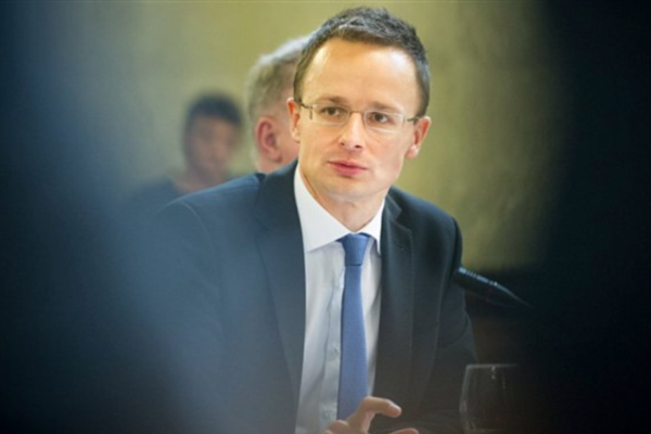 Szijjarto: Slovakya ile yeni boru hattı anlaşması imzalandı Szijjarto: Slovakya ile yeni boru hattı anlaşması imzalandı