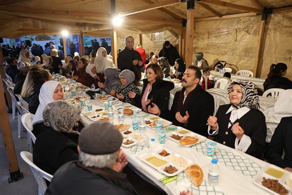 Sarıcakaya’da iftar programı düzenlendi Sarıcakaya’da iftar programı düzenlendi
