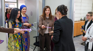 Eşbaşkan Bucak kadın personeli ziyaret etti