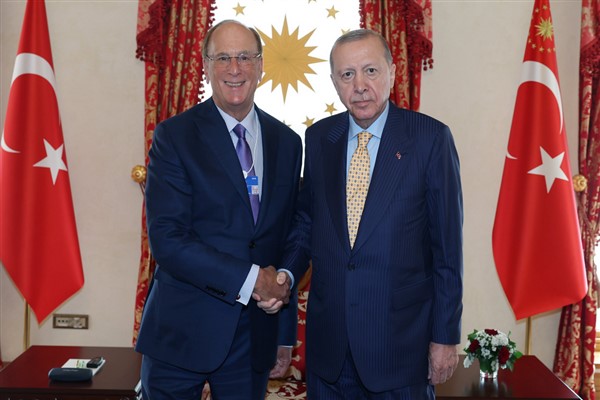 Cumhurbaşkanı Erdoğan, BlackRock CEO’su Fink’i kabul etti Cumhurbaşkanı Erdoğan, BlackRock CEO’su Fink’i kabul etti