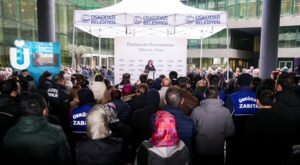 Dedetaş, Üsküdar Belediyesi çalışanlarıyla bayramlaştı