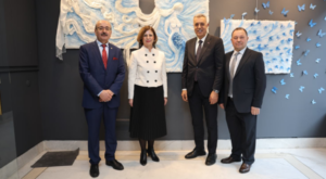 “Efsanelerle İpek” sergisi sanatseverlerle buluştu