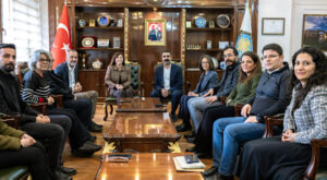 İHD heyetinden Diyarbakır Büyükşehir Belediyesi’ne ziyaret