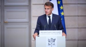 Macron: Hürmüz’de seyrüsefer güvenliği yeniden sağlanmalı
