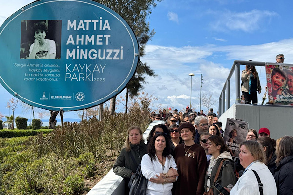 Mattia Ahmet Minguzzi’nin adı Karşıyaka’da kaykay parkına verildi Mattia Ahmet Minguzzi’nin adı Karşıyaka’da kaykay parkına verildi