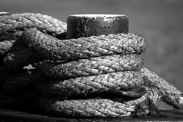 Beylerbeyi önlerinde sürüklenen tekne Harem’de emniyete alındı Beylerbeyi önlerinde sürüklenen tekne Harem’de emniyete alındı