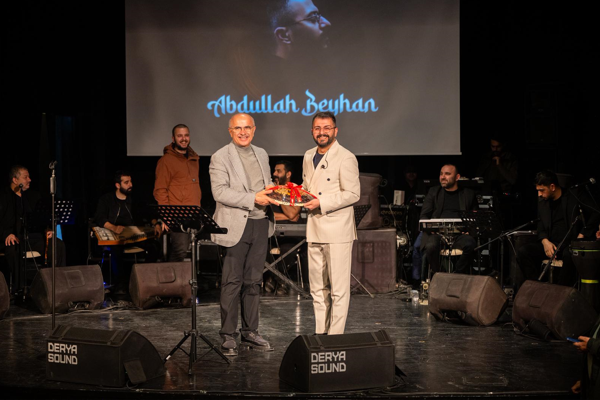Başkan Er, Abdullah Beyhan konserine katıldı Başkan Er, Abdullah Beyhan konserine katıldı