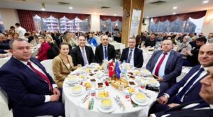 Manisa’da Balkan heyetinin katılımıyla iftar programı düzenlendi