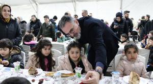 Kestel’de çocuklar tekne orucuyla Ramazan’ı kutladı