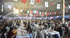 Kepez’de iftar sofraları kurulmaya devam ediyor Kepez’de iftar sofraları kurulmaya devam ediyor