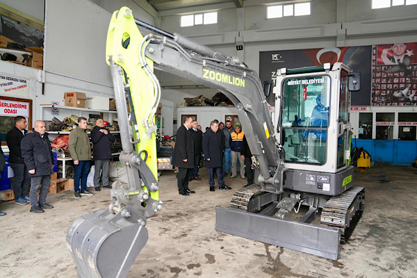 Midyat Belediyesi araç envanterini genişletiyor Midyat Belediyesi araç envanterini genişletiyor