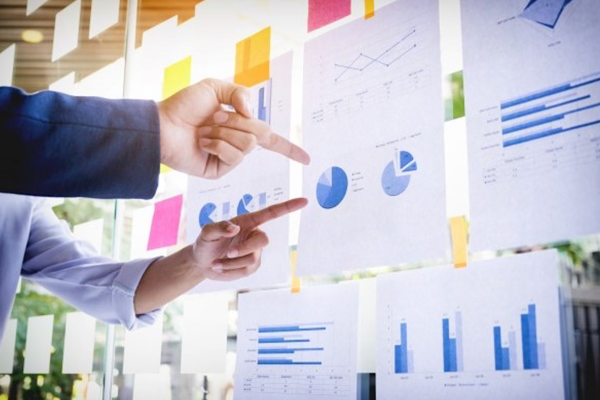 Brent volatilitesi ve şirket bilançoları piyasaları etkiliyor Brent volatilitesi ve şirket bilançoları piyasaları etkiliyor