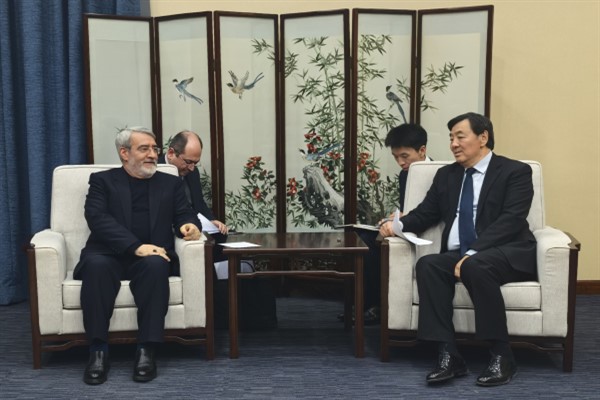 Çin Ortadoğu Özel Temsilcisi Zhai, İran’ın Beijing Büyükelçisi Fazli’yle görüştü Çin Ortadoğu Özel Temsilcisi Zhai, İran’ın Beijing Büyükelçisi Fazli’yle görüştü