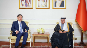 Çin’in Ortadoğu Özel Temsilcisi Zhai, Bahreyn Dışişleri Bakanı Al Zayani ile görüştü