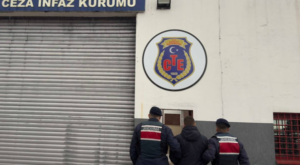 Rize’de 12 yıl 6 ay hapis cezası bulunan şahıs yakalandı