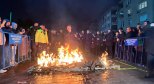Bahçelievler’de baharın gelişi Nevruz ateşiyle kutlandı