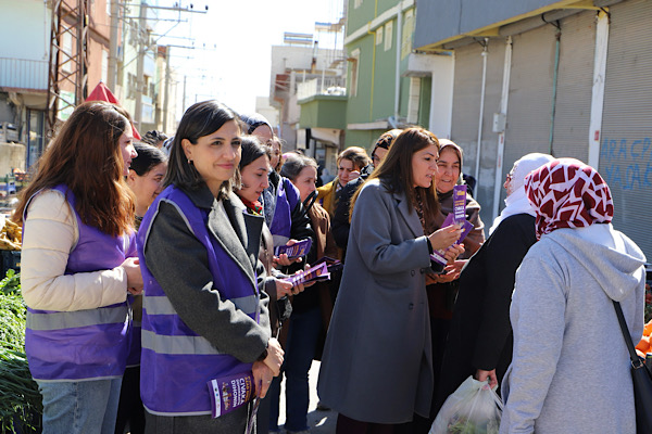 Çermik ve Ergani’de bilgilendirme broşürü dağıtıldı Çermik ve Ergani’de bilgilendirme broşürü dağıtıldı