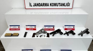 Rize’de 21 ruhsatsız tabanca ele geçirildi