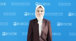 Göktaş, Zübeyde Hanım Çocuk Evleri’ni ziyaret etti