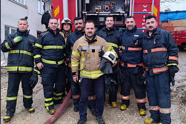 Yalova İtfaiyesi bayram boyunca görev başındaydı Yalova İtfaiyesi bayram boyunca görev başındaydı