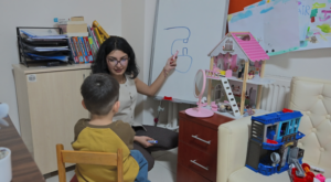 Manisa’da konuşma ve dil terapisi desteği başlatıldı