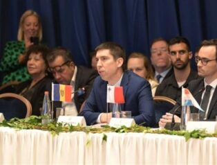 Popşoi, Almanya Dışişleri Bakanı Wadephul ile görüştü