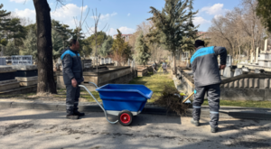 Kayseri’de kabristanlar bayram ziyaretine hazırlandı