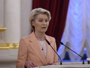 Leyen: İran halkı özgürlüğü, onuru ve kendi geleceklerine karar verme hakkını hak ediyor Leyen: İran halkı özgürlüğü, onuru ve kendi geleceklerine karar verme hakkını hak ediyor