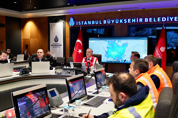 İBB’den sağanak yağış açıklaması: 6 bin 903 personel sahada İBB’den sağanak yağış açıklaması: 6 bin 903 personel sahada