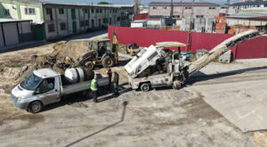 Gemlik’te yol ve altyapı yenileme çalışmaları sürüyor