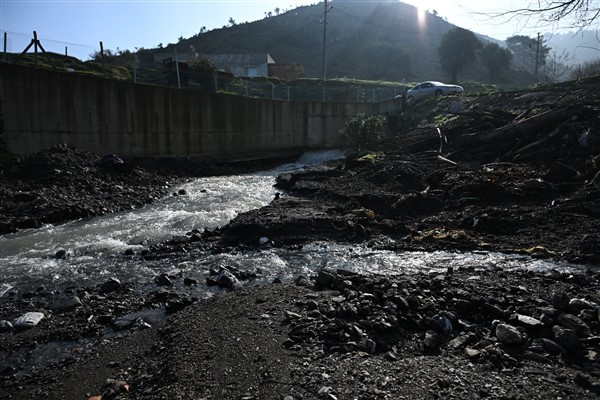 Manisa’da Kırtık Deresi yeniden temizlendi Manisa’da Kırtık Deresi yeniden temizlendi
