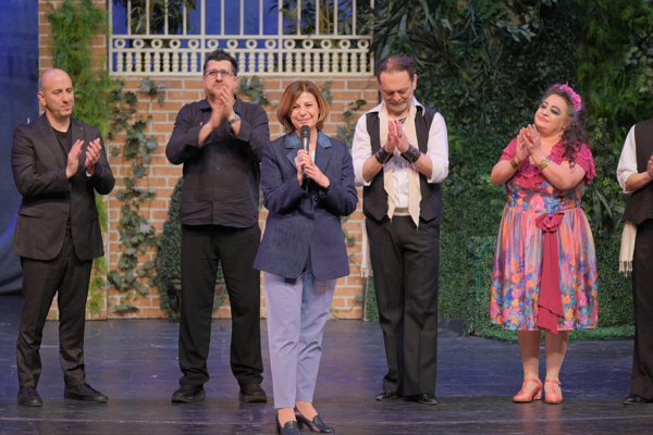 “Lüküs Hayat” Eskişehir’de sahnelendi “Lüküs Hayat” Eskişehir’de sahnelendi