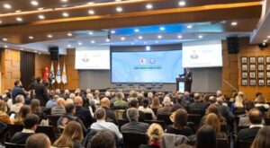 Başkan Tugay’dan sağlık turizminde ortak akıl çağrısı