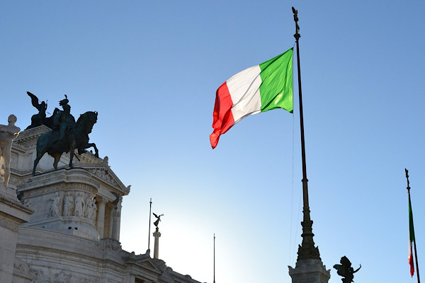 Crosetto: Kudüs’te yaşananlar ciddi ve son derece endişe verici Crosetto: Kudüs’te yaşananlar ciddi ve son derece endişe verici