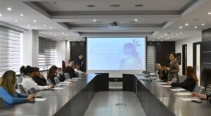 Muratpaşa Belediyesi’nden personele kadın hakları eğitimi