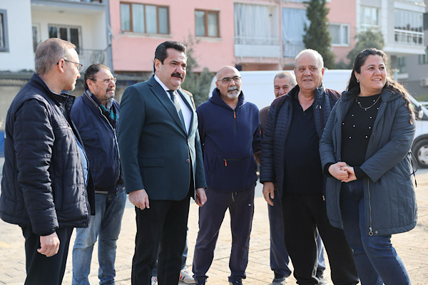 Kuşpınar Pazar Yeri’ndeki sorunlar çözülüyor Kuşpınar Pazar Yeri’ndeki sorunlar çözülüyor